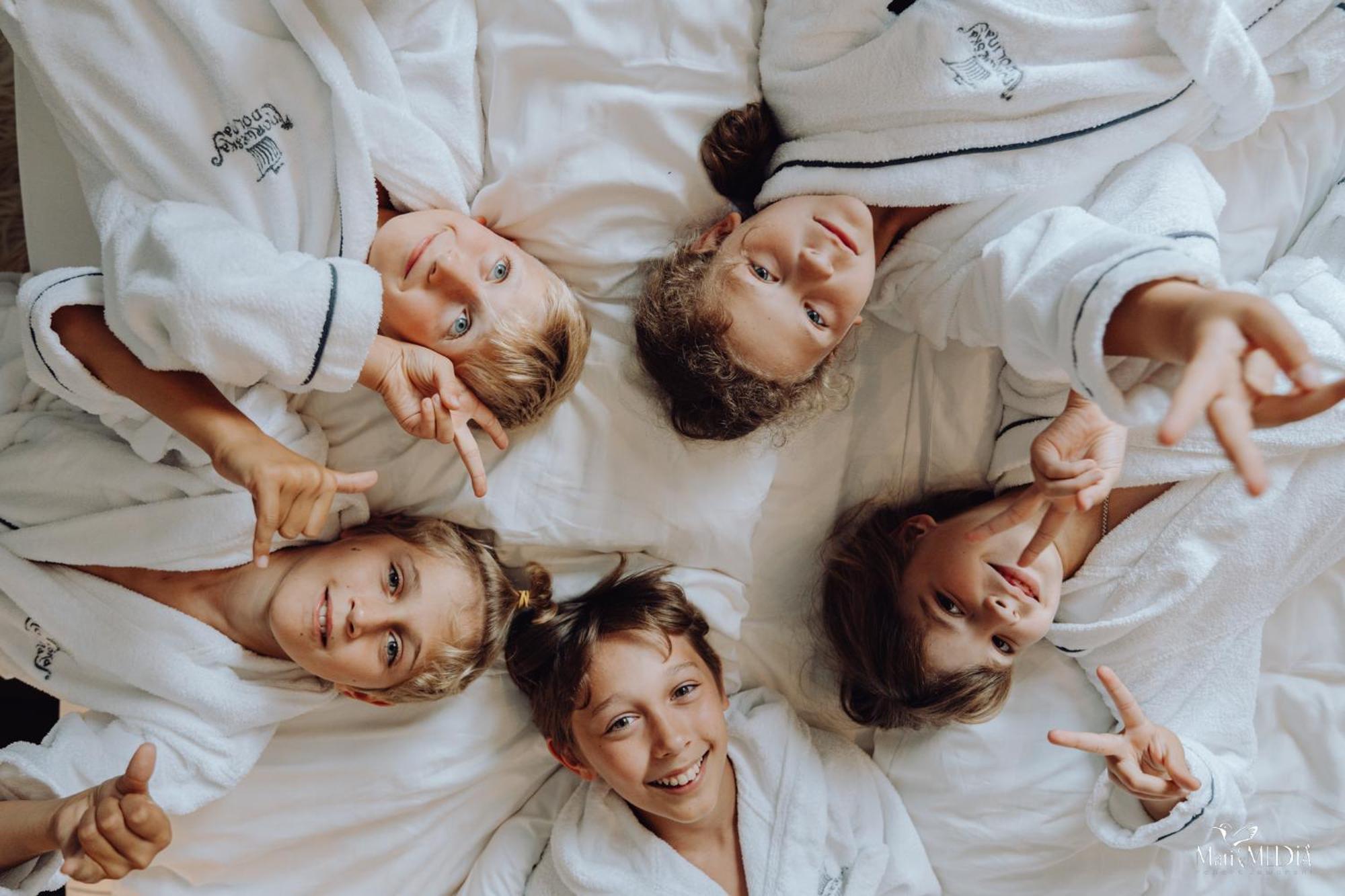 Norweska Dolina Family&Pet-Friendly Resort Szklarska Poręba Exterior foto The band in 2019